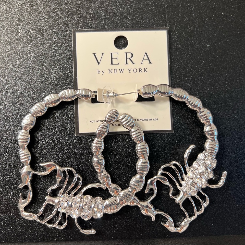 VERA by New York Giant Chunky Scorpio Silver Tone Rhinestone Post Back Earrings